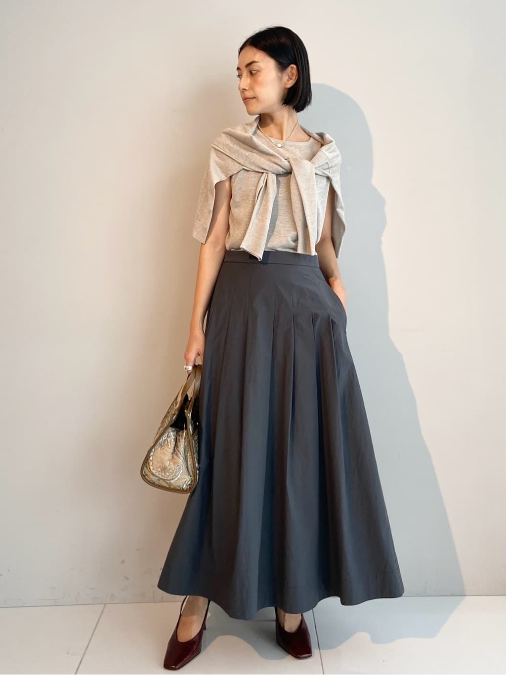 AYAさんの「UNTITLED｜【アンサンブル可/洗える】シアーノースリーブ プルオーバー」を使ったコーディネート