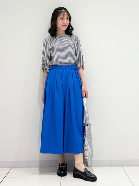 kayoさんの「INDIVI｜【UVケア／吸汗速乾】凹凸素材ねじり袖トップス」を使ったコーディネート
