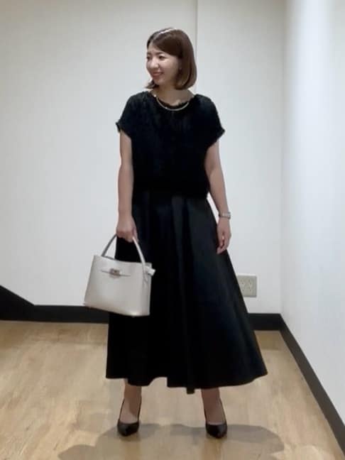MIKIKOさんの「UNTITLED｜【セットアップ可/洗える】フェザーフレンチスリーブブラウス」を使ったコーディネート