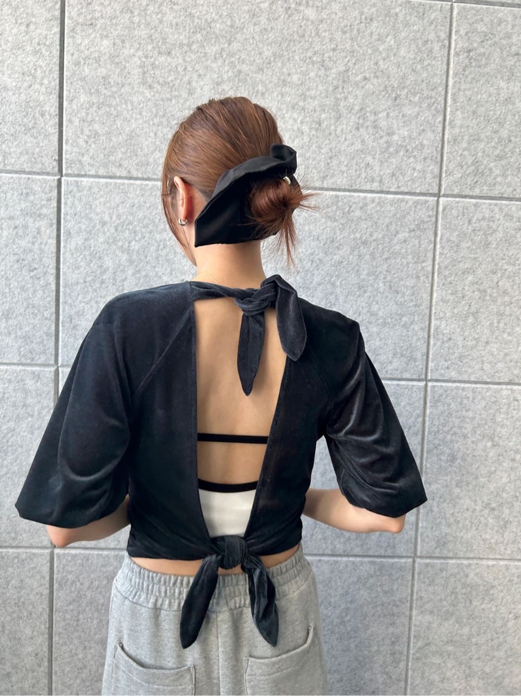 harunaさんの「CODE A｜velvet ribbon pullover」を使ったコーディネート