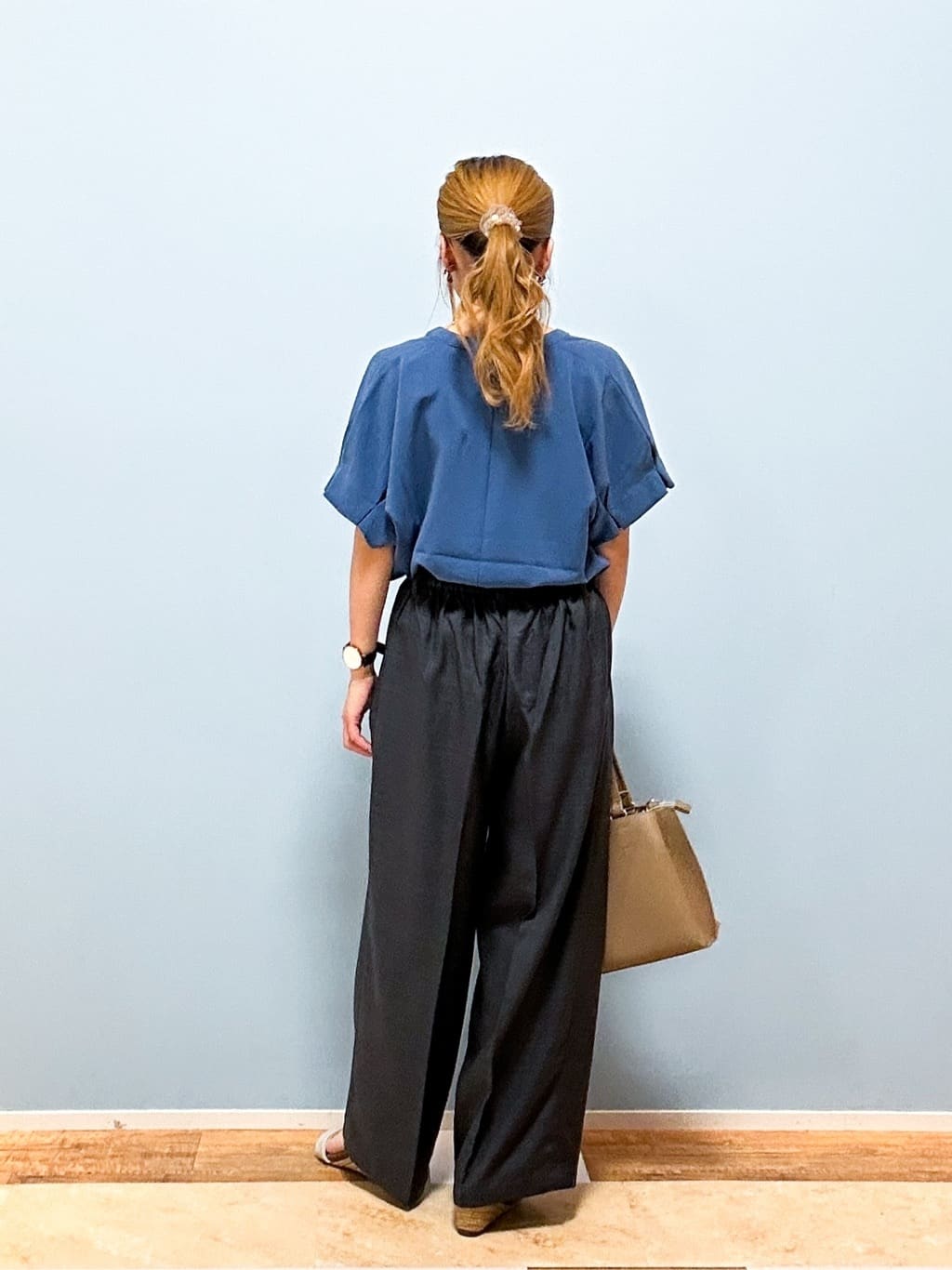 mikoさんの「SHOO･LA･RUE｜【S-LL/セットアップ可/ひんやり】きちんと見えで上品 お袖タック スキッパーブラウス」を使ったコーディネート