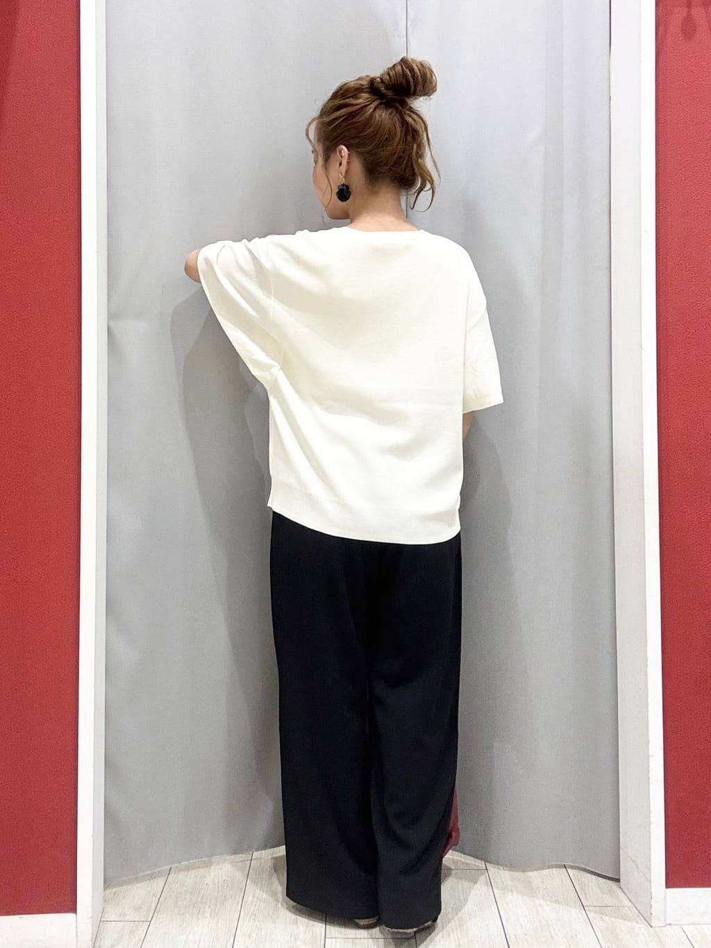 shioさんの「SHOO･LA･RUE｜【S-LL】二の腕はカバーして魅せる フレアスリーブニット」を使ったコーディネート