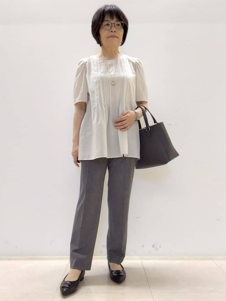 tokuさんの「Reflect｜【すっきり見え！長め丈】ピンタックデザインチュニックブラウス」を使ったコーディネート