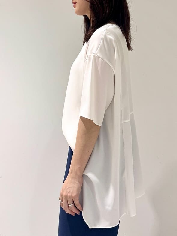 そんさんの「INDIVI｜【バックシャン】デザインTブラウス」を使ったコーディネート