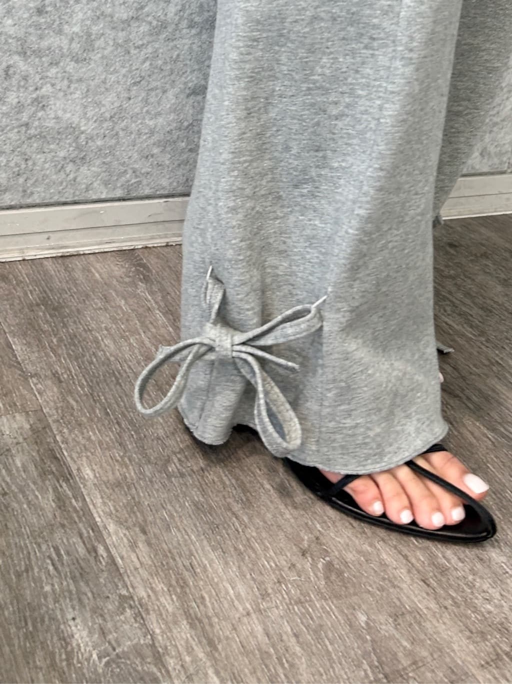 harunaさんの「CODE A｜velvet ribbon pullover」を使ったコーディネート