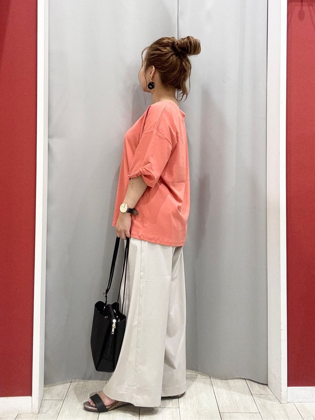 shioさんの「SHOO･LA･RUE｜【ひんやり/洗える/S-LL】袖ねじりシルケットトップス」を使ったコーディネート