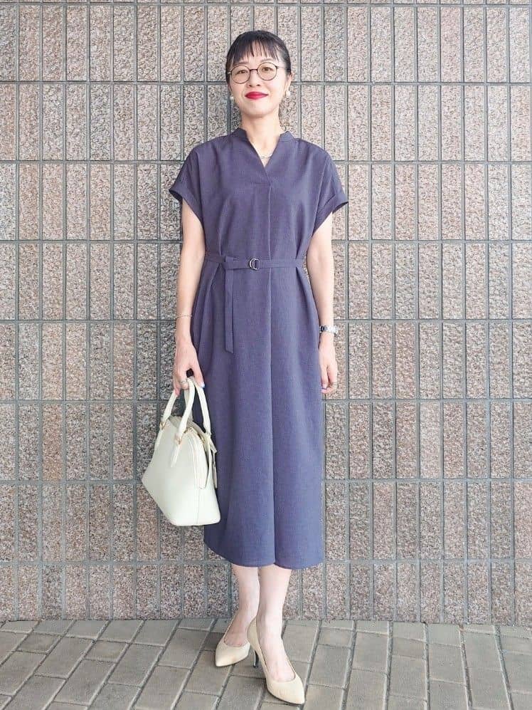 MUTSUKOさんの「UNTITLED｜【UV/はっ水】リラククールワンピース」を使ったコーディネート