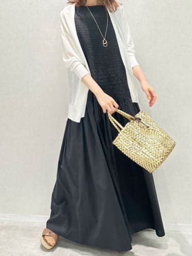 Miwaさんの「UNTITLED｜ライトダブルリングネックレス」を使ったコーディネート