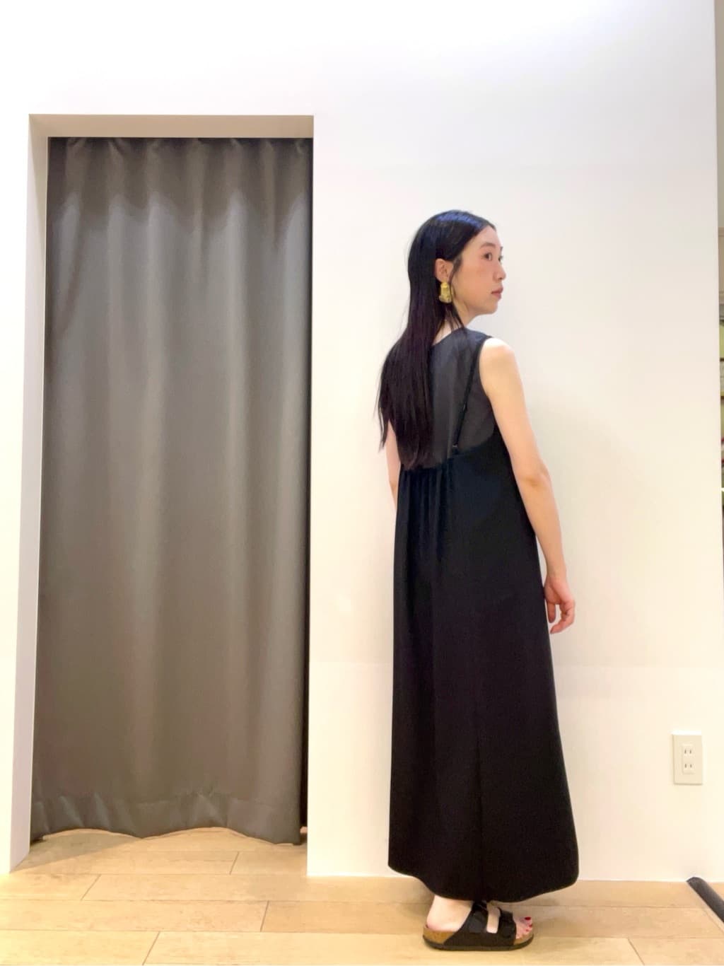 yukoさんの「INDIVI｜【UVケア】エアリージョーゼット キャミワンピース」を使ったコーディネート