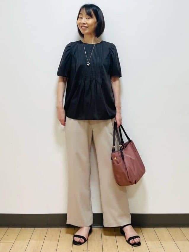 Riiさんの「Reflect｜【すっきり見え！長め丈】ピンタックデザインチュニックブラウス」を使ったコーディネート