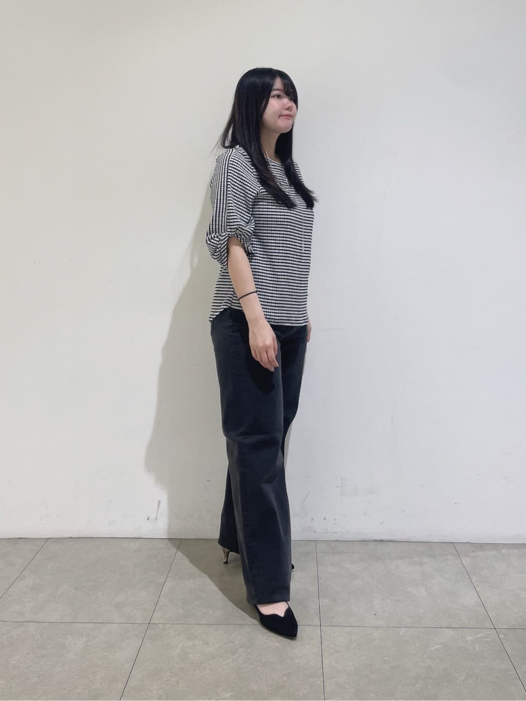 emikaさんの「INDIVI｜【UVケア／吸汗速乾】凹凸素材ねじり袖トップス」を使ったコーディネート
