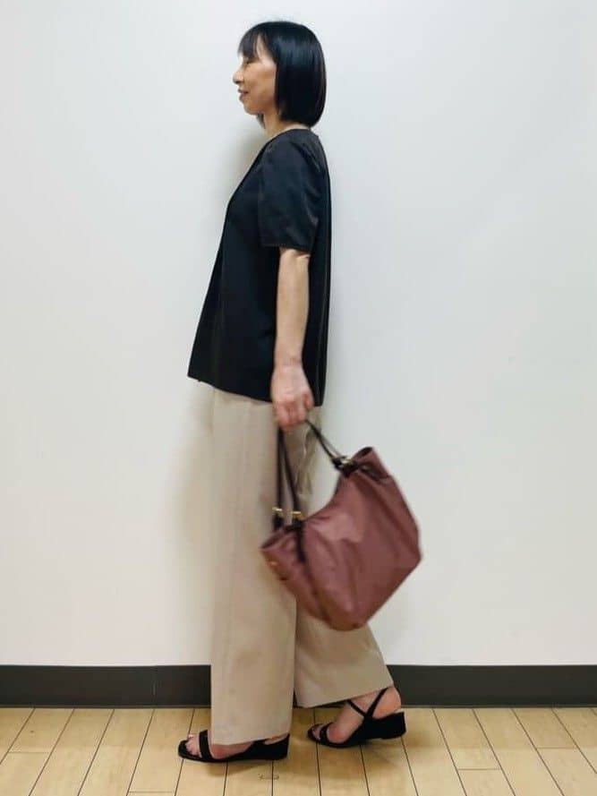 Riiさんの「Reflect｜【すっきり見え！長め丈】ピンタックデザインチュニックブラウス」を使ったコーディネート