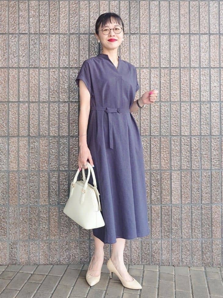 MUTSUKOさんの「UNTITLED｜【UV/はっ水】リラククールワンピース」を使ったコーディネート