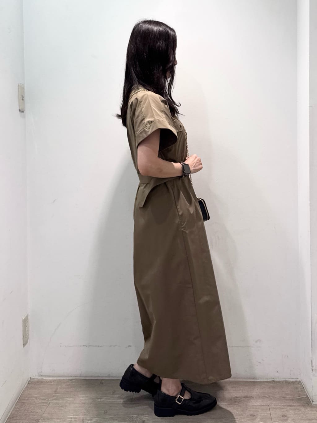 yuicciさんの「OPAQUE.CLIP｜【2WAY／ミラー付き】エナメルバニティーポーチ」を使ったコーディネート