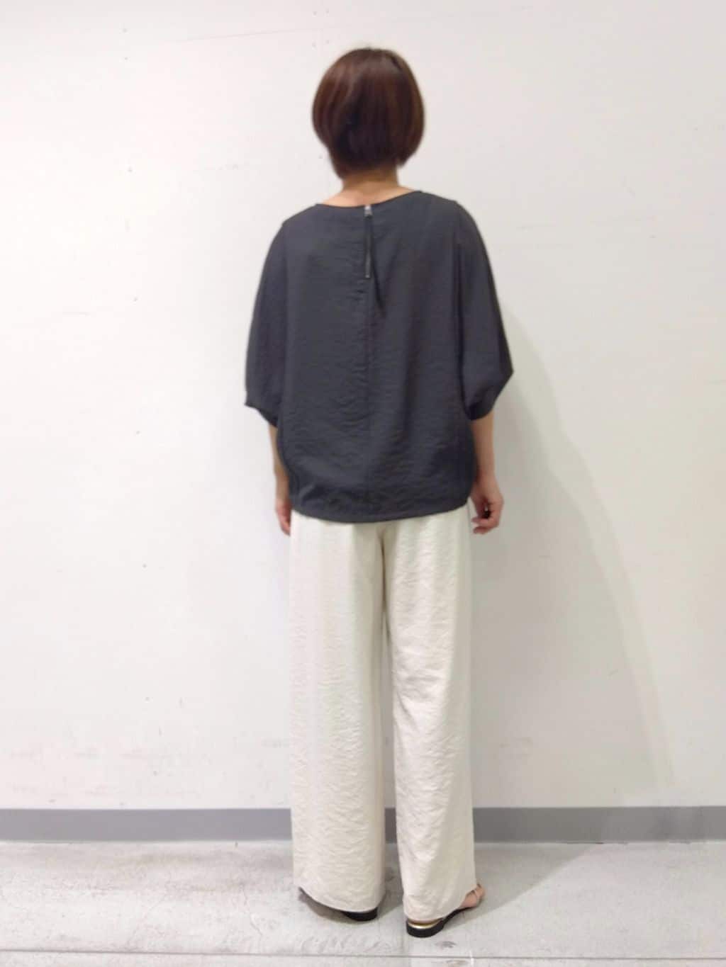 Kさんの「INDIVI｜【洗える／UVケア／SETUP可能】ドロストワイドパンツ」を使ったコーディネート
