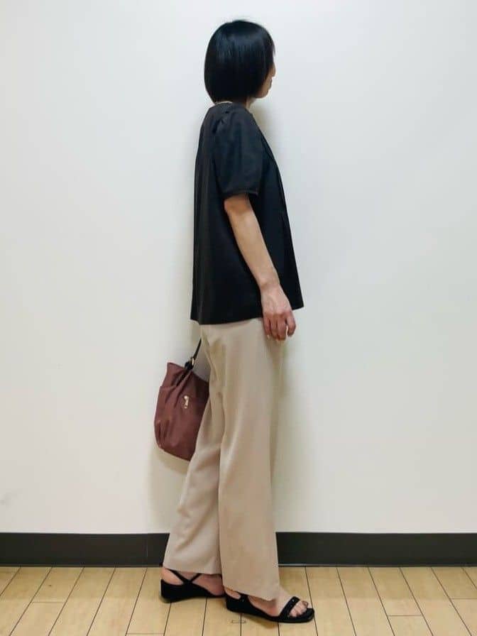 Riiさんの「Reflect｜【すっきり見え！長め丈】ピンタックデザインチュニックブラウス」を使ったコーディネート