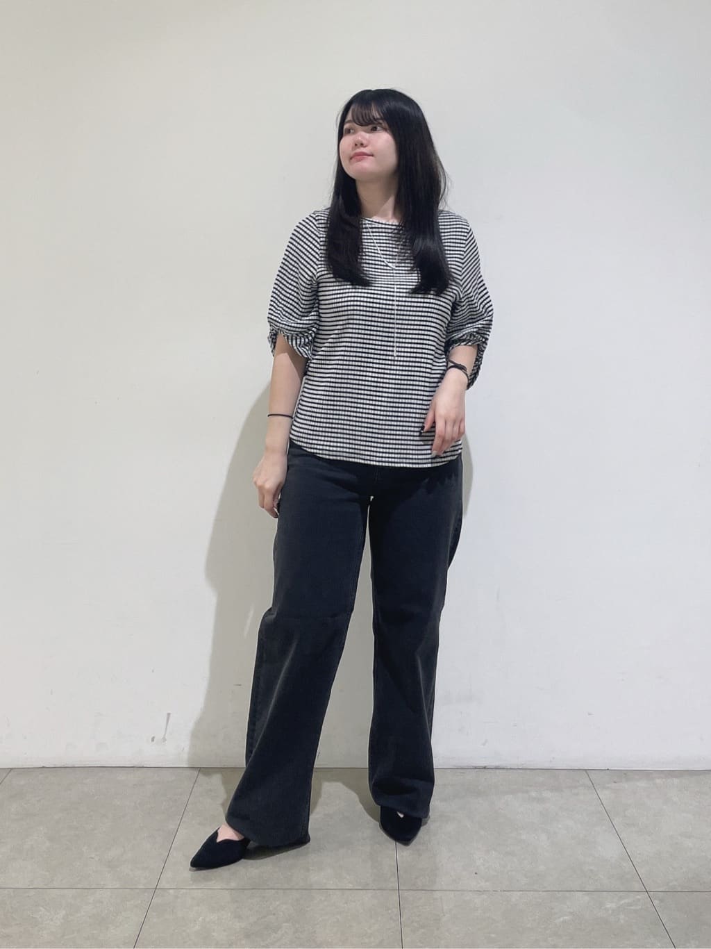 emikaさんの「INDIVI｜【UVケア／吸汗速乾】凹凸素材ねじり袖トップス」を使ったコーディネート