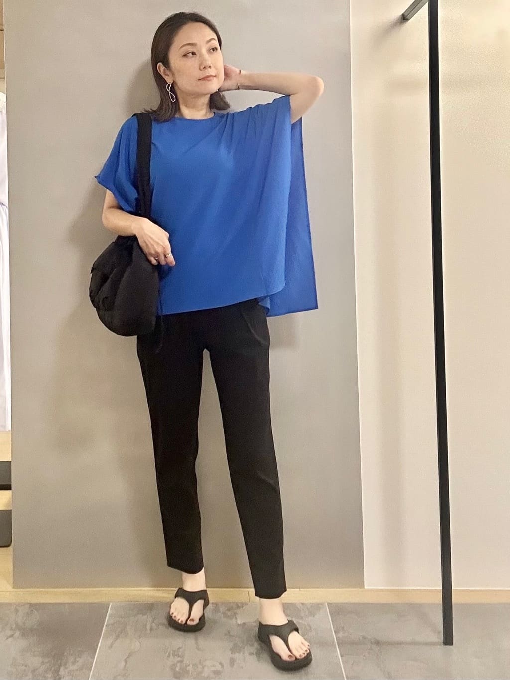 MAIさんの「INDIVI｜【体型カバー】スクエアブラウス」を使ったコーディネート