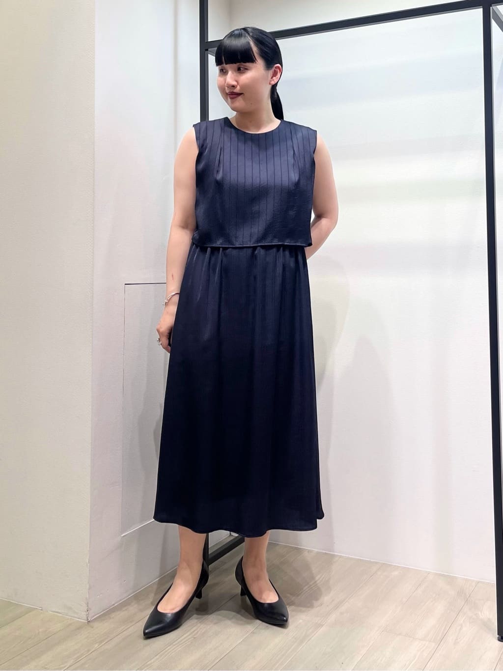 hasuさんの「INDIVI｜【定番スーツ／UVケア／洗える】ウール調ノーカラージャケット」を使ったコーディネート