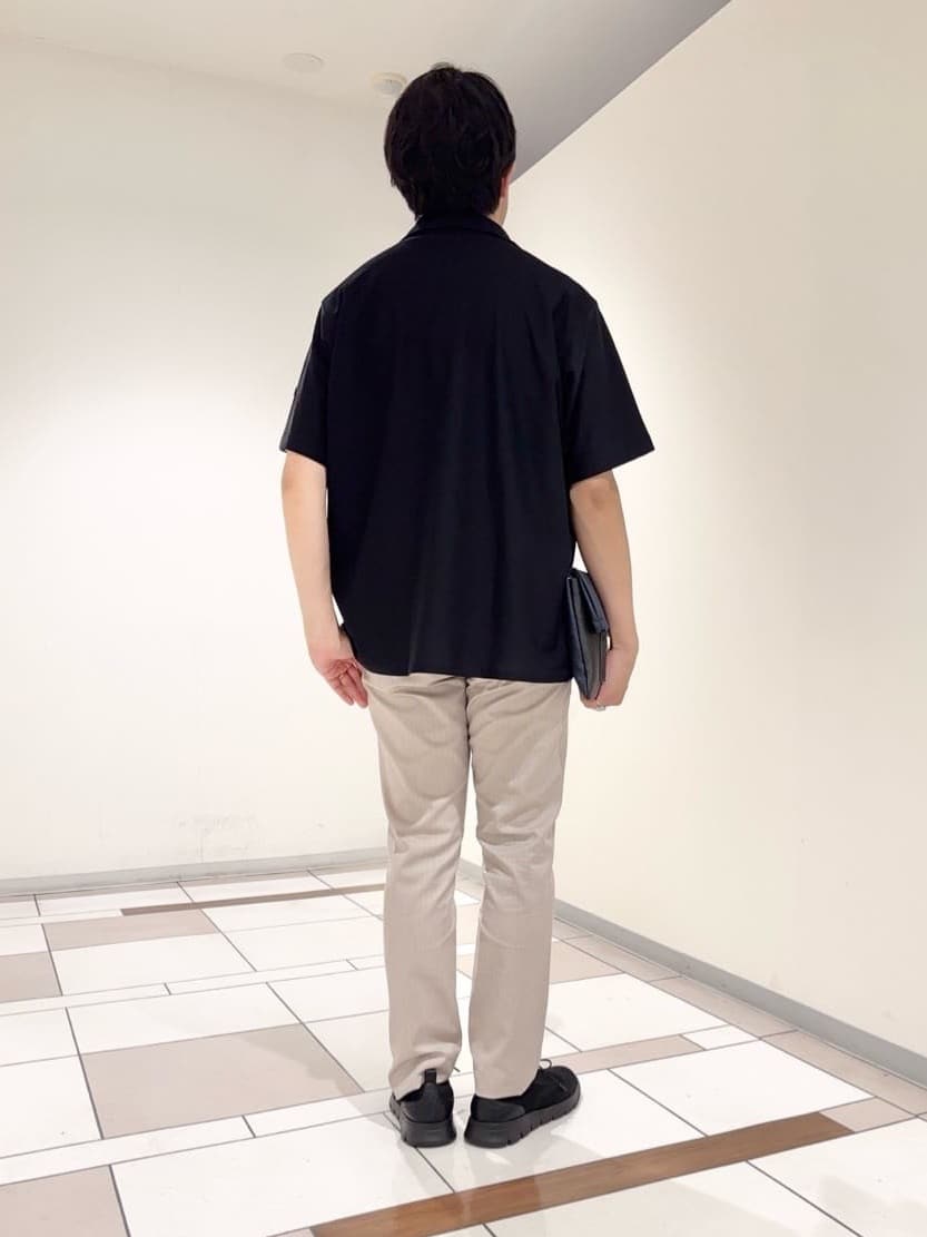 及川さんの「TAKEO KIKUCHI｜【COOL CITY WEAR】エアートール オープンカラーシャツ /接触冷感・通気性」を使ったコーディネート