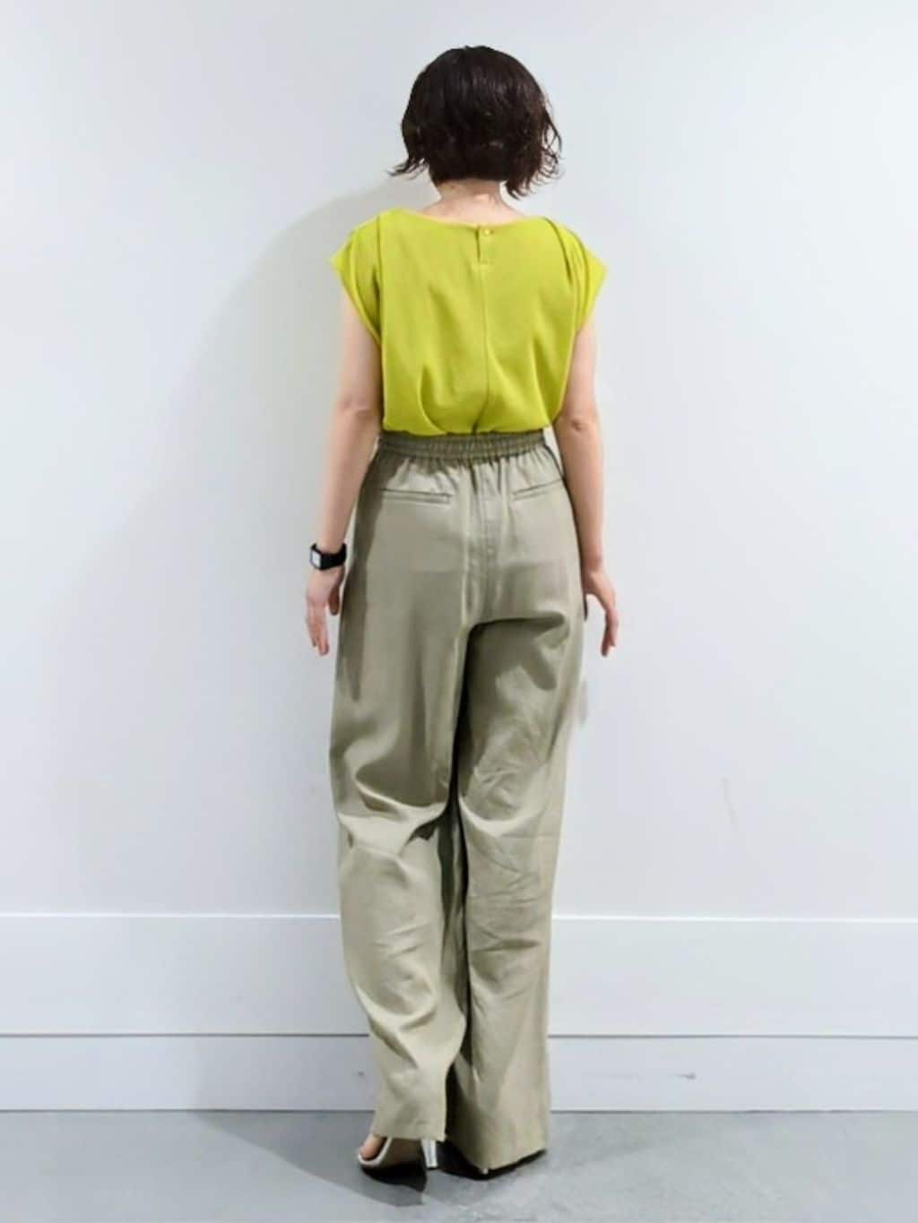 ミズタさんの「UNTITLED｜【ジャージ素材】インナードッキングシアーカットソー」を使ったコーディネート