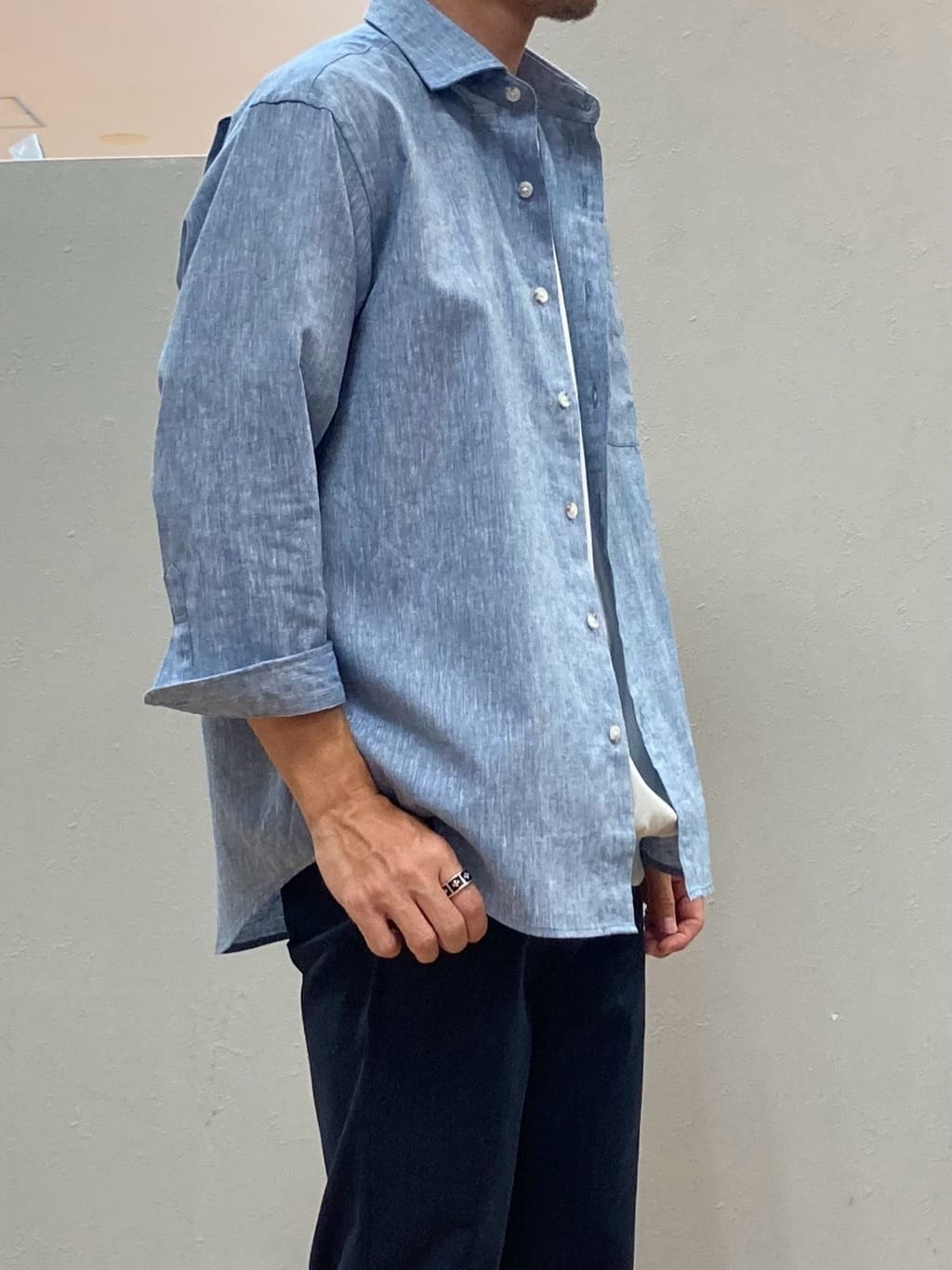 シュンさんの「TAKEO KIKUCHI｜【抗菌防臭／5サイズ展開】ハイゲージポンチ Tシャツ」を使ったコーディネート