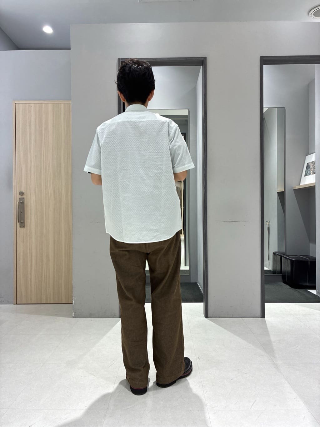 わいずみさんの「TAKEO KIKUCHI｜【抗菌防臭／5サイズ展開】ハイゲージポンチ Tシャツ」を使ったコーディネート