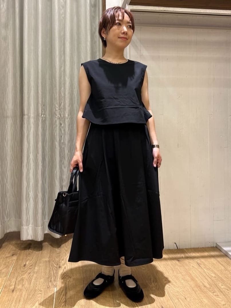 ga_riさんの「THE SHOP TK｜シアーフライスVカーデ」を使ったコーディネート