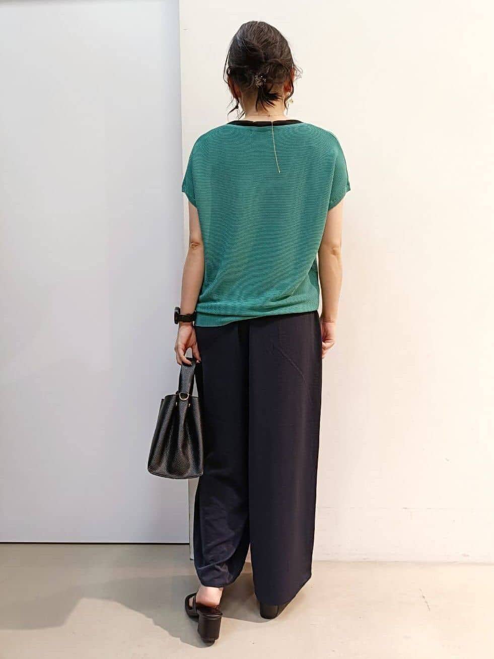 あんさんの「THE SHOP TK｜【6色展開】さらさらフレンチニット【毛玉になりにくい/洗濯機OK】」を使ったコーディネート
