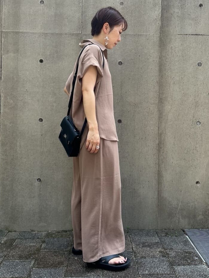 ga_riさんの「THE SHOP TK｜コットンライクブラウス【接触冷感/洗濯機OK/UV/セットアップ可】」を使ったコーディネート