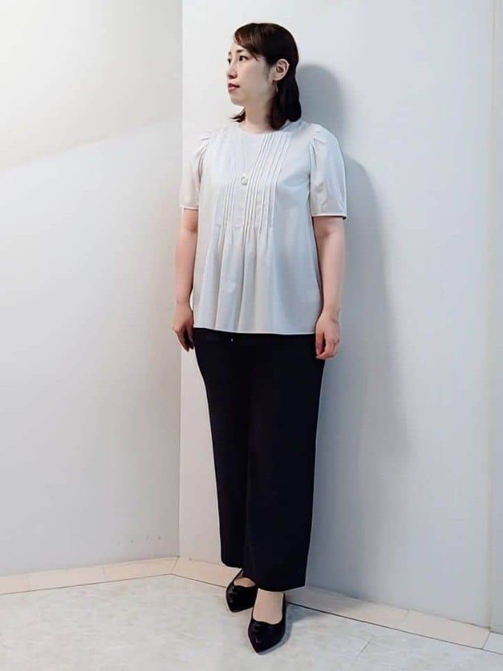 エリさんの「Reflect｜【接触冷感／マシンウォッシュ可／ウエスト総ゴム】ワイドシルエットパンツ」を使ったコーディネート