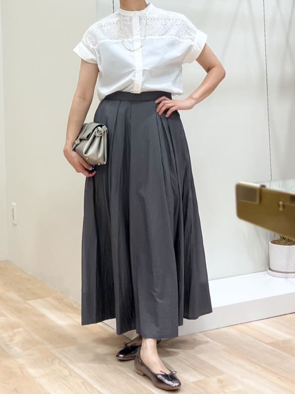 Keiさんの「grove｜涼やかさと上品さを兼ね備えた　レースシャツブラウス」を使ったコーディネート