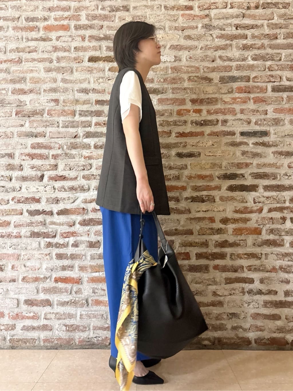 しばさんの「THE SHOP TK｜【スッキリ決まる】パナマメッシュジレ/洗える/セットアップ可」を使ったコーディネート