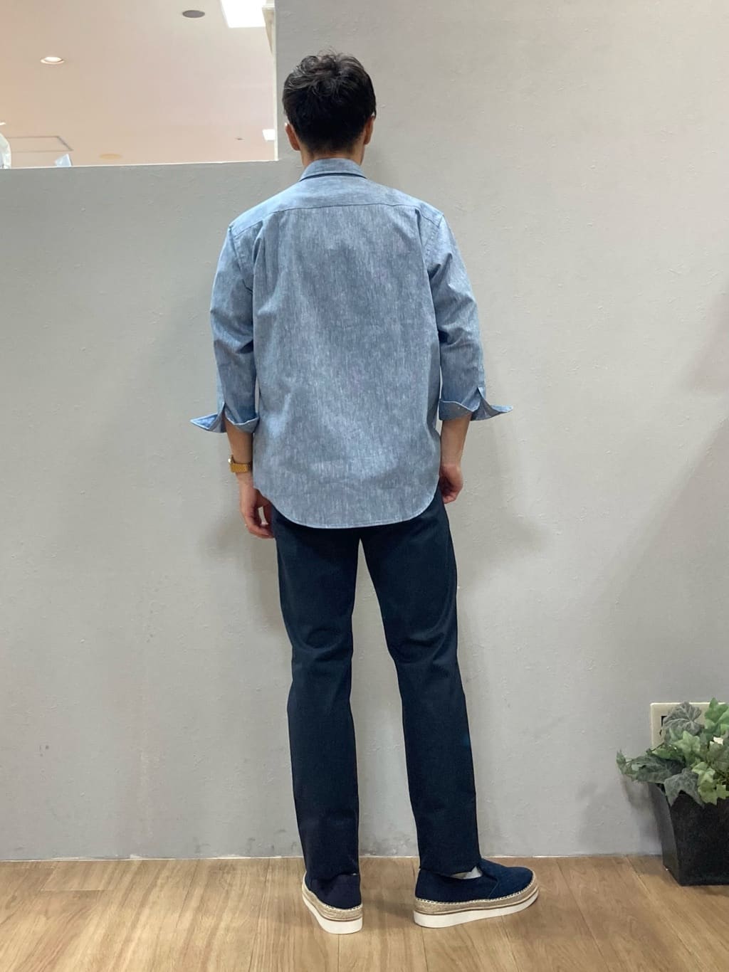 シュンさんの「TAKEO KIKUCHI｜【抗菌防臭／5サイズ展開】ハイゲージポンチ Tシャツ」を使ったコーディネート