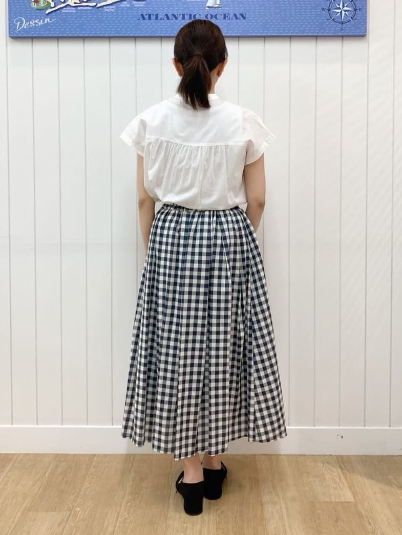 yoshiさんの「Dessin｜【洗える】スタンドカラーフリルブラウス」を使ったコーディネート