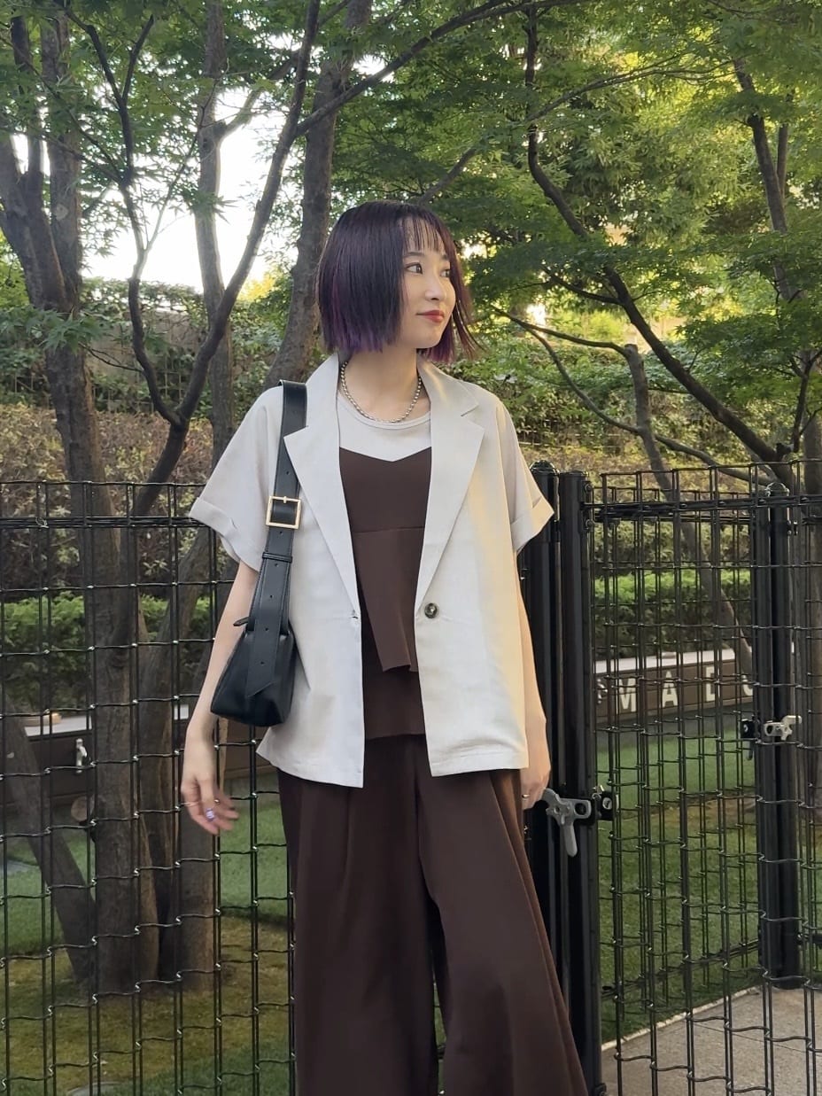 𝐜𝐡𝐢𝐤𝐚さんの「SHOO･LA･RUE｜【S-LL】さらりと着たい大人のための 麻調半袖ジャケット」を使ったコーディネート