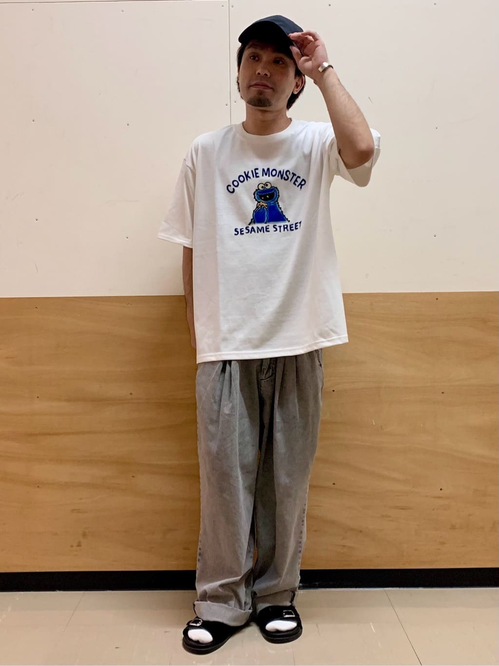MATUさんの「THE SHOP TK｜セサミストリートTシャツ／親子リンク」を使ったコーディネート