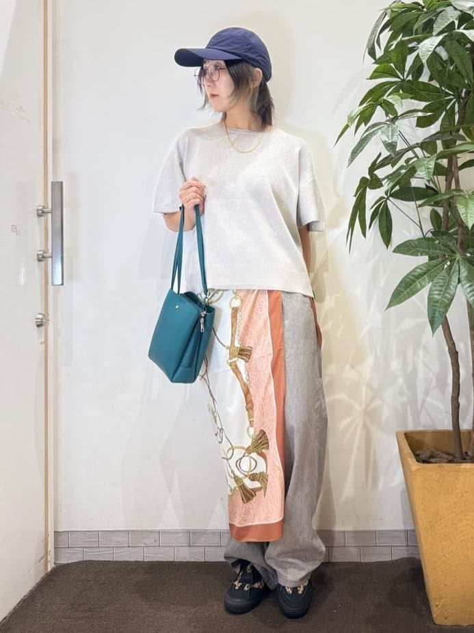 misakiさんの「SHOO･LA･RUE｜暑い夏も軽やかに デニムイージーワイドパンツ」を使ったコーディネート