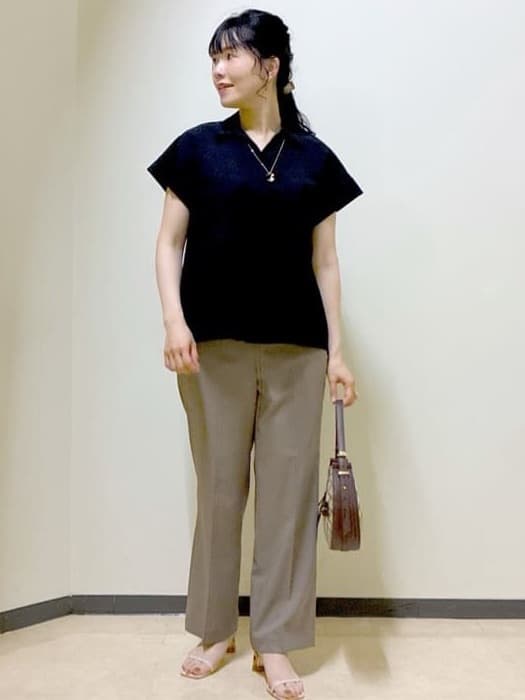 beni_gingerさんの「Reflect｜【二の腕さりげなくカバー】シャツ衿オフボディブラウス」を使ったコーディネート