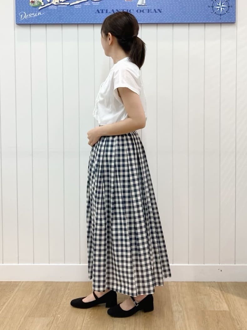 yoshiさんの「Dessin｜【洗える】スタンドカラーフリルブラウス」を使ったコーディネート
