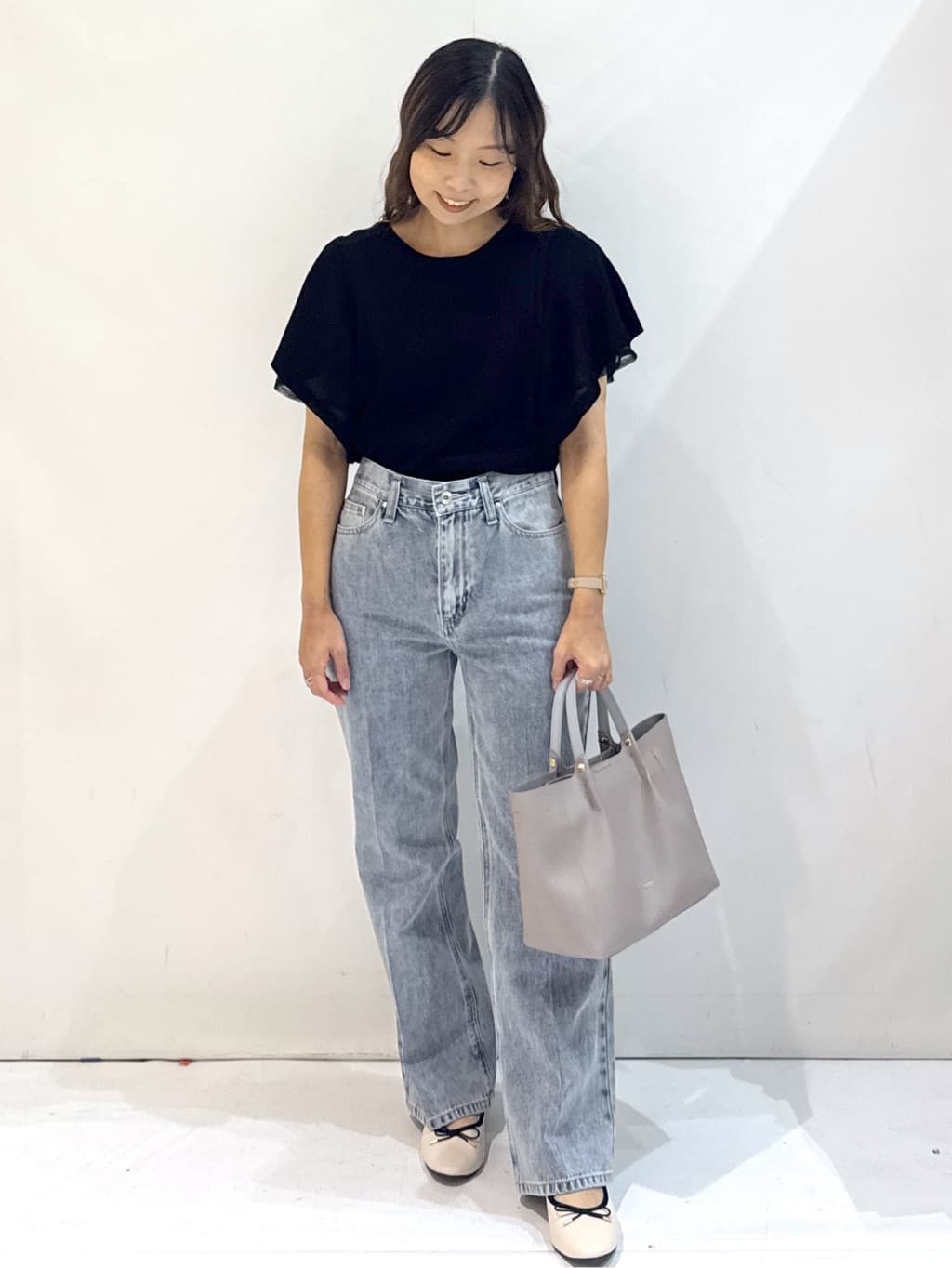 hirokoさんの「OPAQUE.CLIP｜《丈が選べる》ストレートデニムパンツ【洗濯機洗い可】」を使ったコーディネート