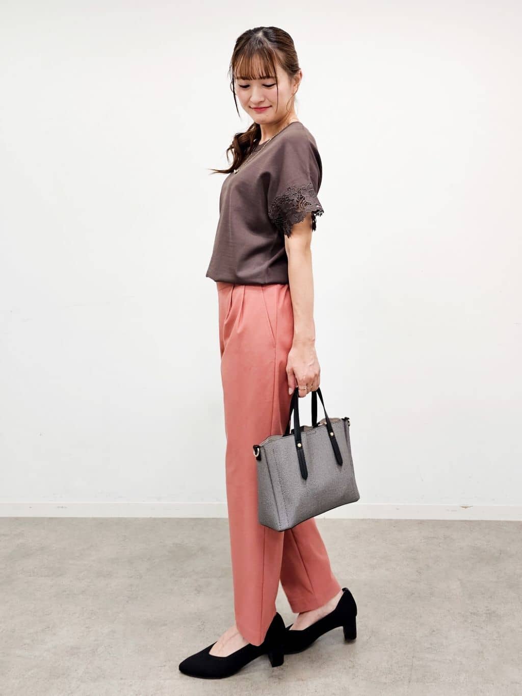 ゆゆさんの「SHOO･LA･RUE｜【S-LL/ひんやり/UV/】大人上品な お袖レースニット」を使ったコーディネート