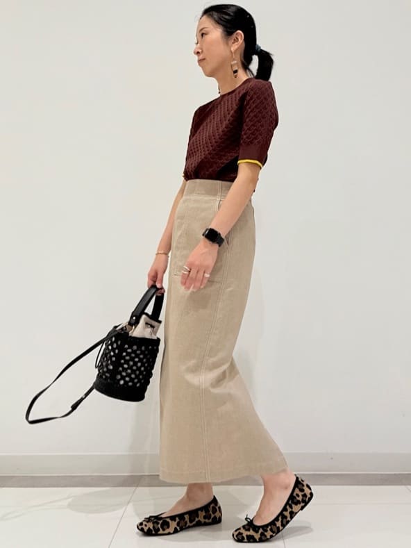 MIYAKAWAさんの「DRESSTERIOR｜【6色展開/オンオフ】レース編みハーフスリーブニット」を使ったコーディネート