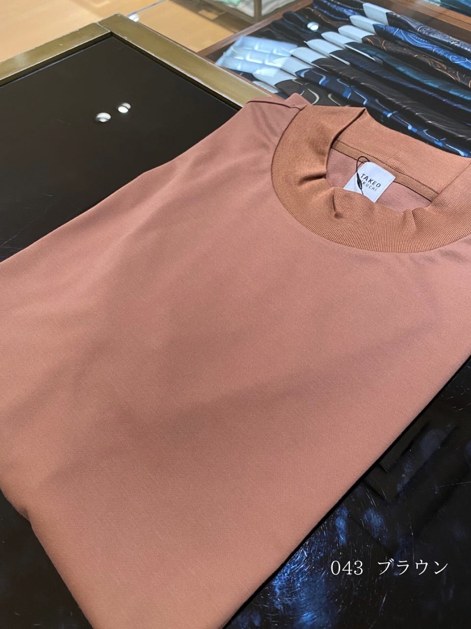 小南大和さんの「TAKEO KIKUCHI｜【COOL CITY WEAR】モックネック プルオーバー /接触冷感」を使ったコーディネート