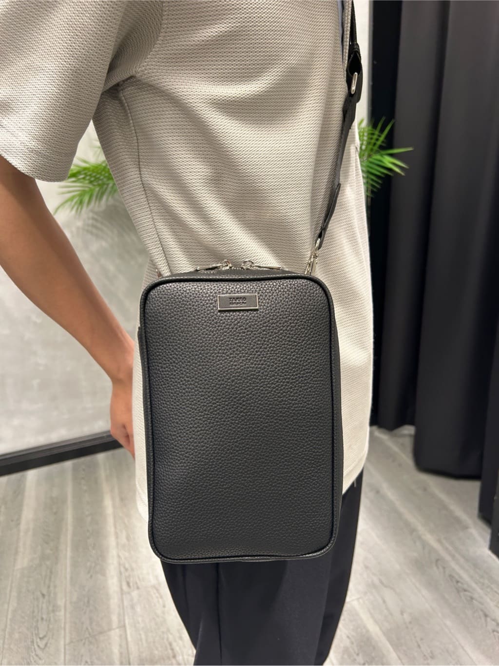 ruiさんの「TAKEO KIKUCHI｜【COOL CITY WEAR】エアートール パンツ /接触冷感・通気性」を使ったコーディネート