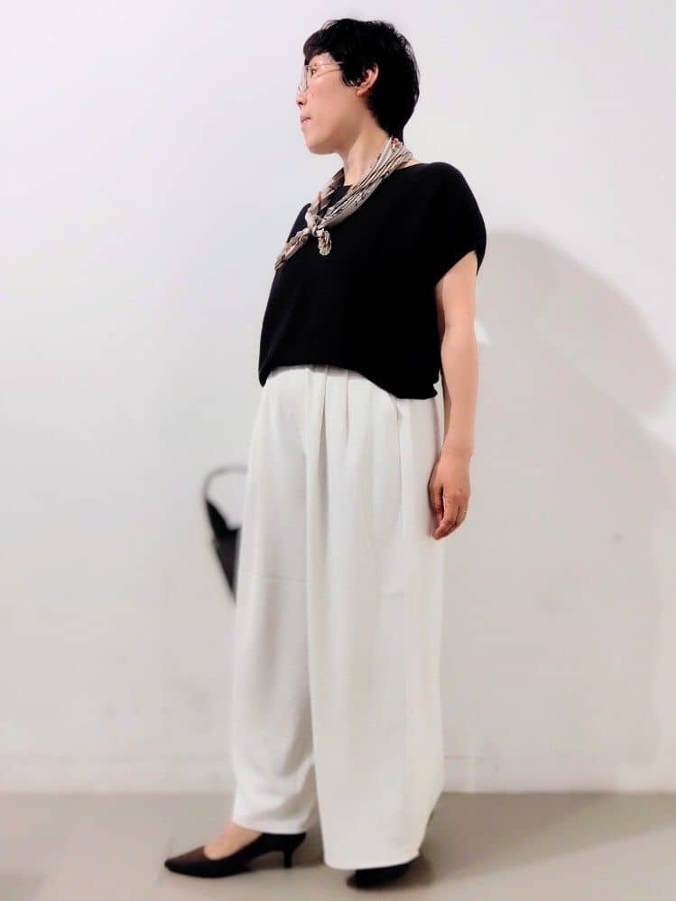 kodamaさんの「THE SHOP TK｜シアーフライスVカーデ」を使ったコーディネート