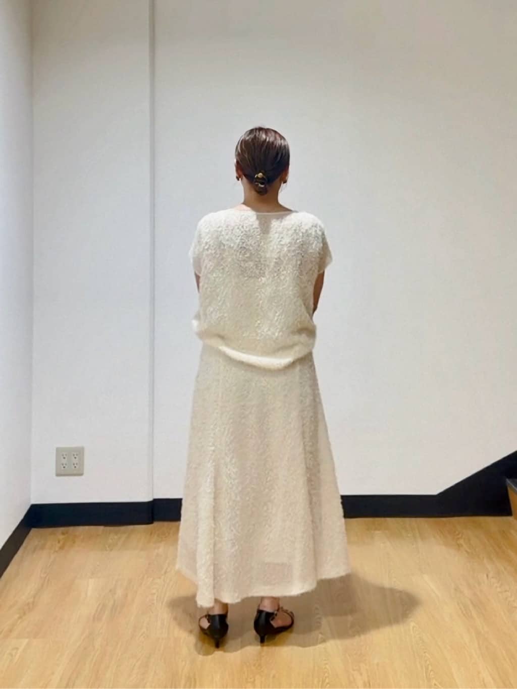ʏᴜᴋɪᴋᴏさんの「UNTITLED｜【セットアップ可/洗える】フェザーフレンチスリーブブラウス」を使ったコーディネート