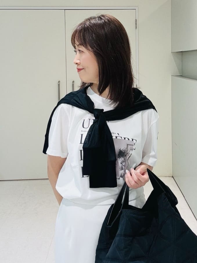 makiさんの「UNTITLED｜【ロゴT/プリントT】グラフィックTシャツ」を使ったコーディネート