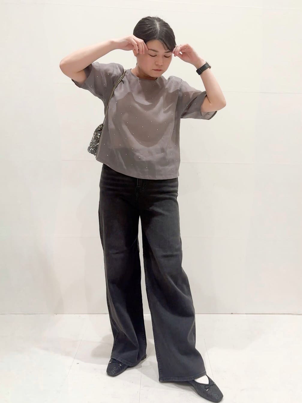 Minさんの「OPAQUE.CLIP｜シアービジューブラウス【手洗い可】」を使ったコーディネート