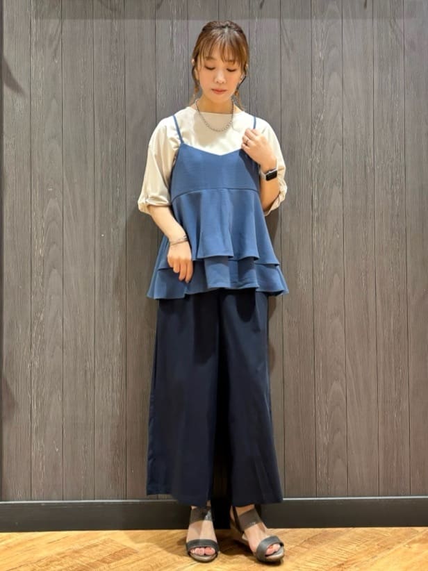 meiさんの「SHOO･LA･RUE｜【ひんやり/洗える/S-LL】袖ねじりシルケットトップス」を使ったコーディネート
